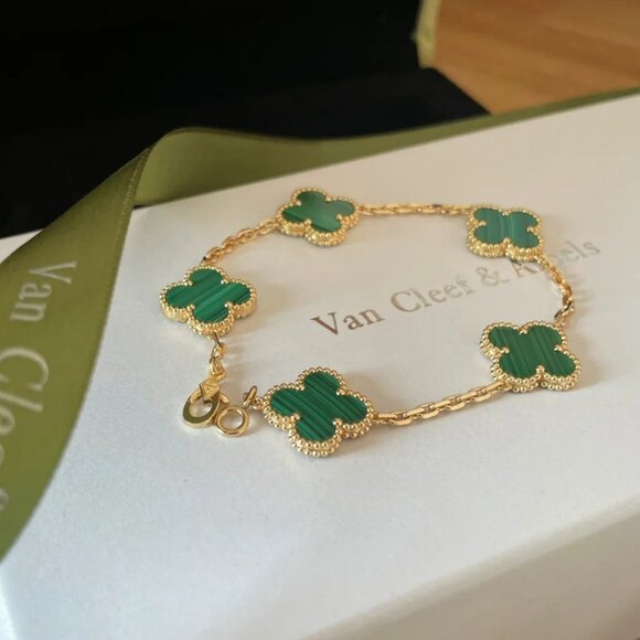 Van Cleef & Arpels 18k gold five-flower malachite bracelet - Picture 6 of 6